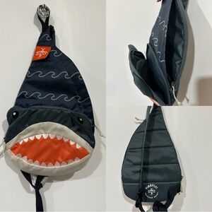 FIREFLY Kids Shark Sling Bag